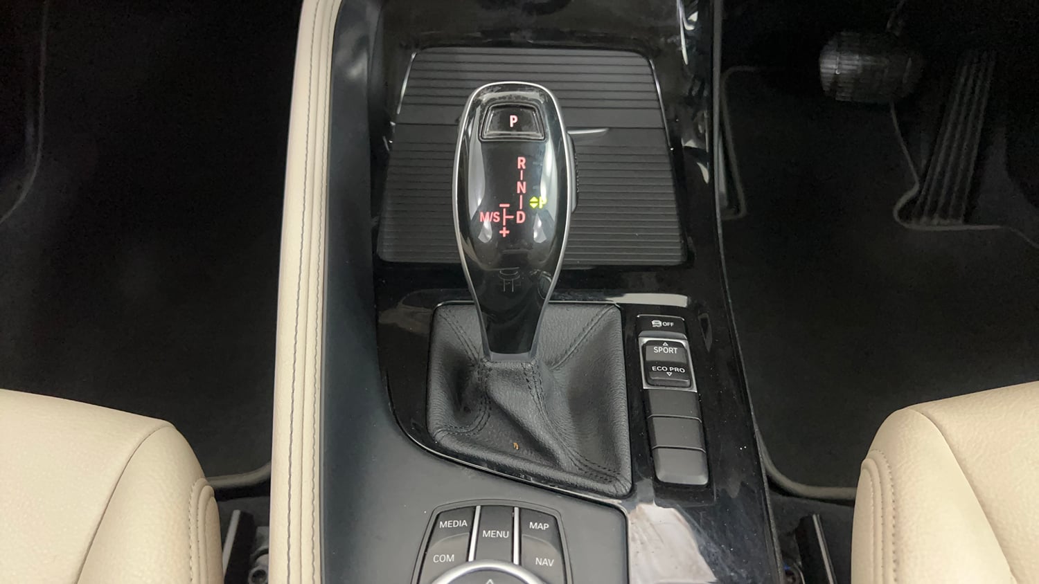Used 2021 BMW X1 sDrive20d xLine Diesel Automatic interior GEAR  KNOB VIEW