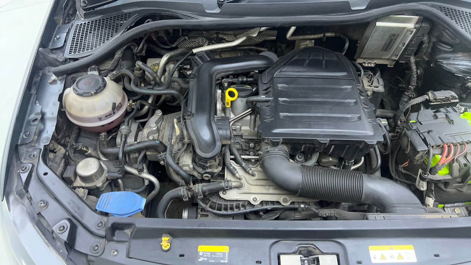 Used 2021 Volkswagen Polo GT Petrol Automatic engine ENGINE RIGHT SIDE VIEW