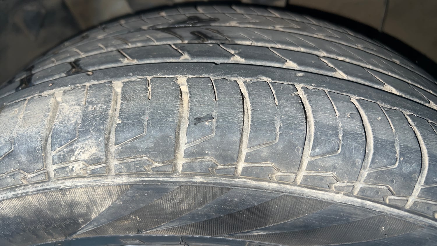 Used 2022 Hyundai Creta SX 1.5 Petrol Petrol Manual tyres LEFT FRONT TYRE TREAD VIEW