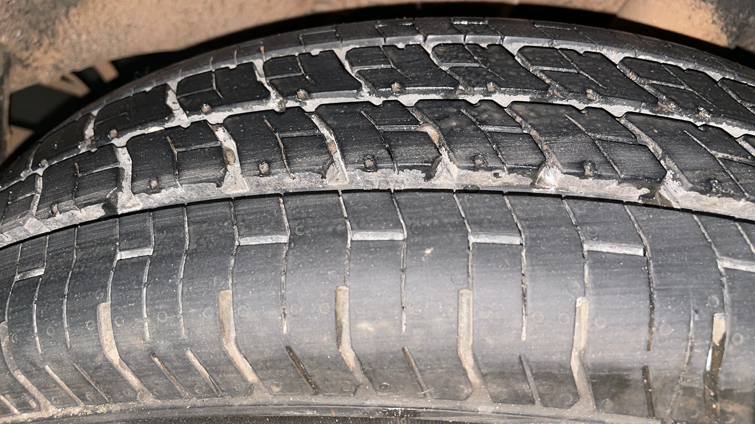 Used 2020 Renault Triber RXZ Petrol Manual tyres LEFT REAR TYRE TREAD VIEW