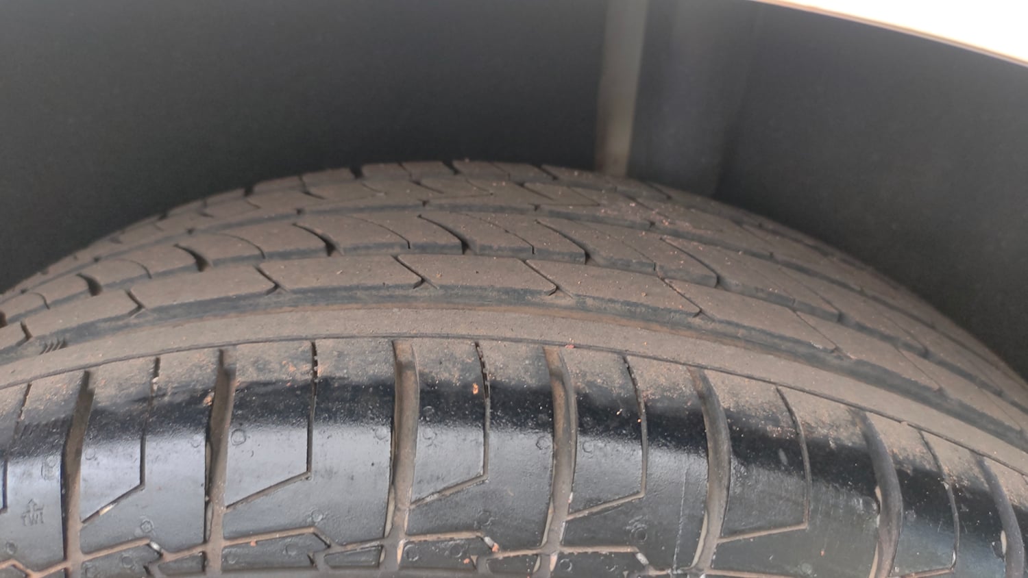 Used 2017 Ford EcoSport Ambiente 1.5L TDCi Diesel Manual tyres LEFT REAR TYRE TREAD VIEW