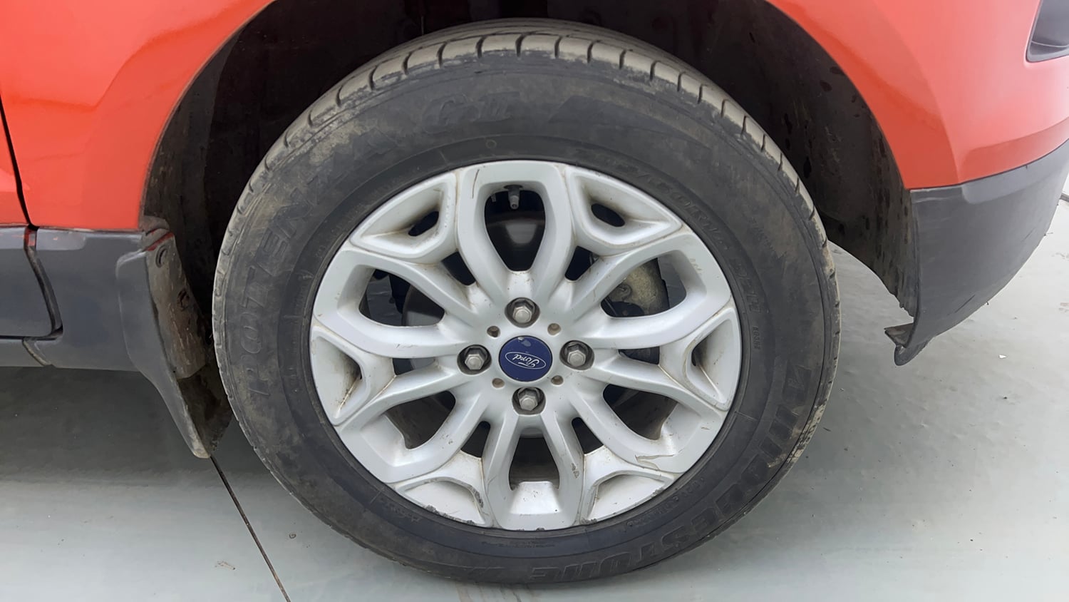 Used 2016 Ford EcoSport Titanium+ 1.5L TDCi Diesel Manual tyres RIGHT FRONT TYRE RIM VIEW