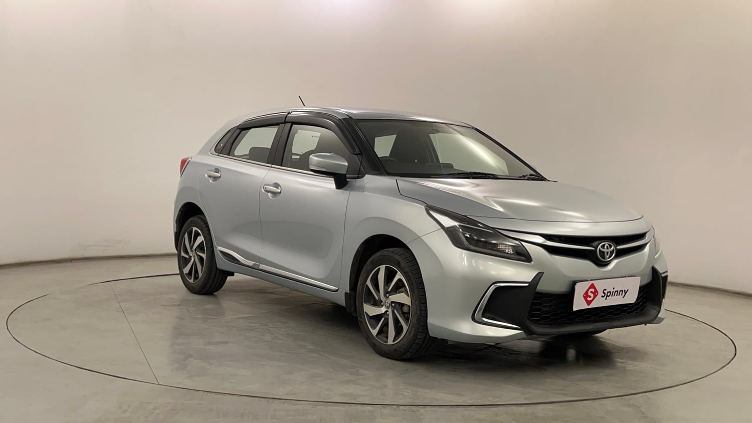 Used 2022 Toyota Glanza G Petrol Manual exterior RIGHT FRONT CORNER VIEW