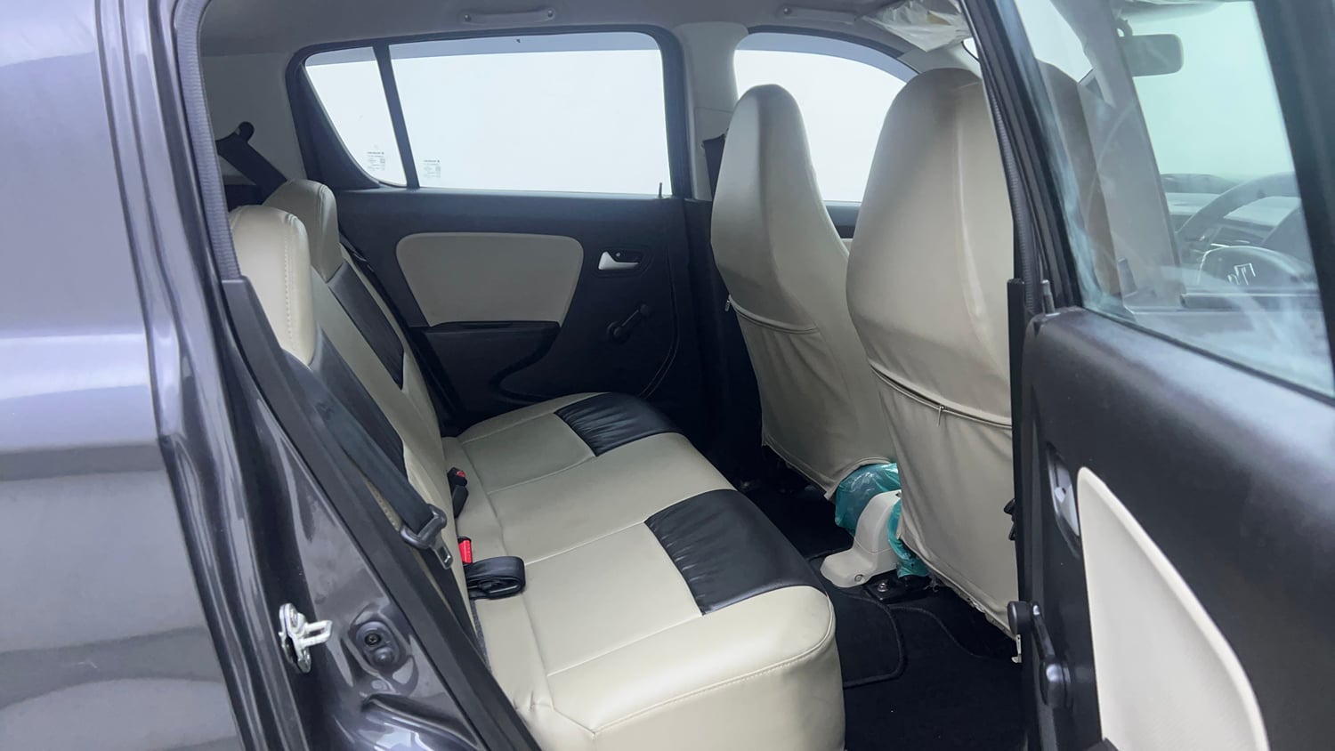 Used 2021 Maruti Suzuki Alto 800 Vxi Plus Petrol Manual interior RIGHT SIDE REAR DOOR CABIN VIEW