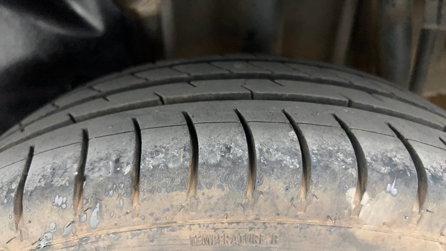 Used 2017 Tata Tiago Revotron XZ Petrol Manual tyres LEFT REAR TYRE TREAD VIEW
