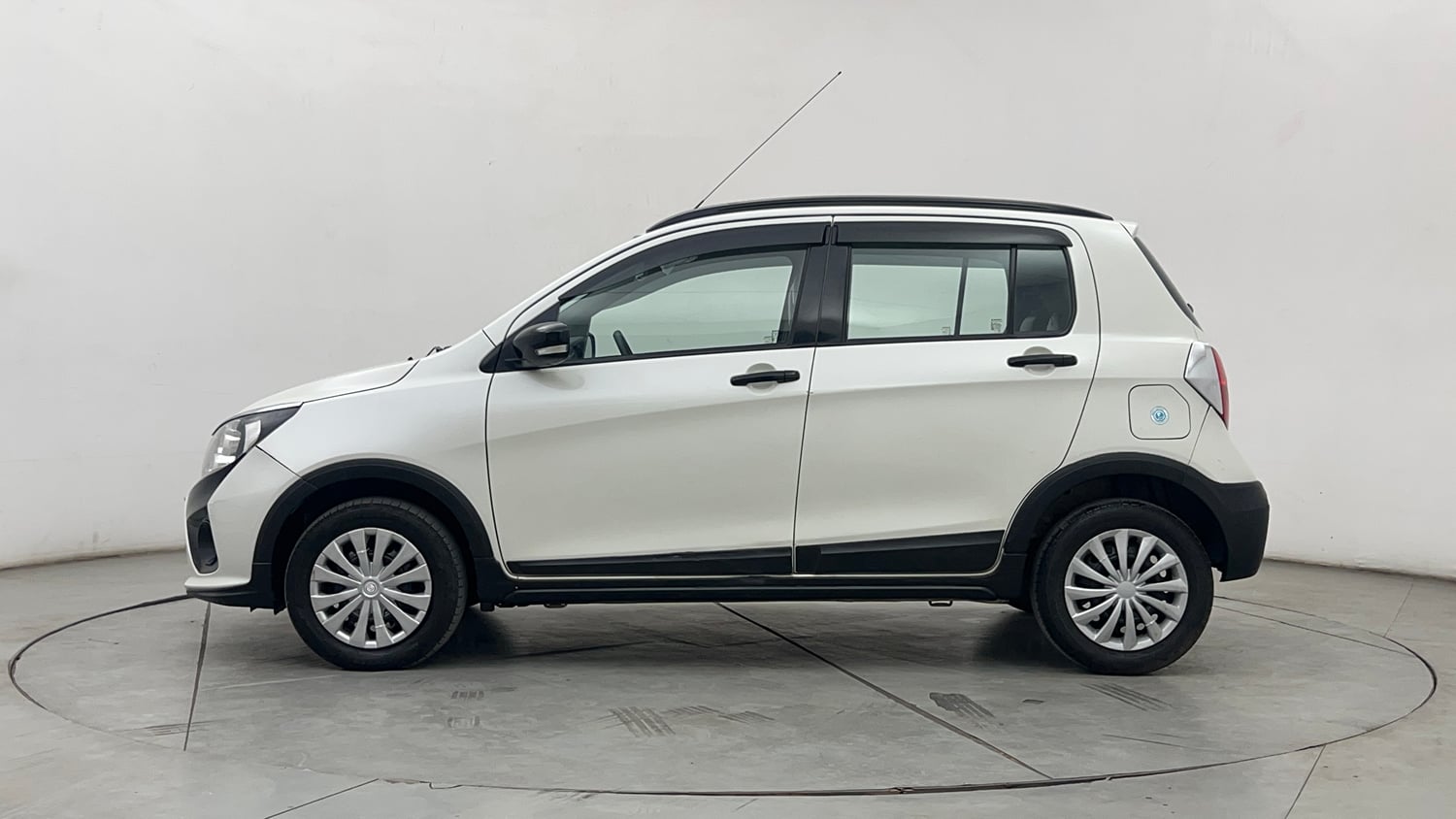 Used 2018 Maruti Suzuki Celerio X Zxi AMT Petrol Automatic exterior LEFT SIDE VIEW