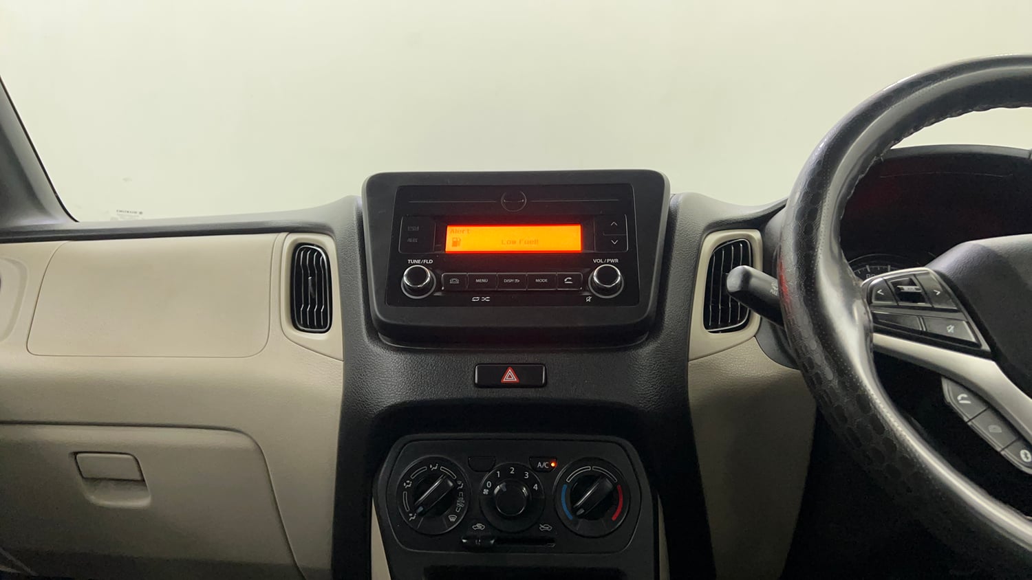 Used 2019 Maruti Suzuki Wagon R VXi 1.2 Petrol Manual interior MUSIC SYSTEM & AC CONTROL VIEW