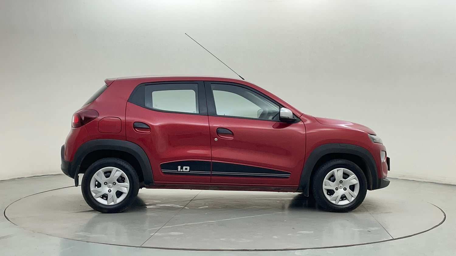 Used 2024 Renault Kwid RXT 1.0L AMT Petrol Automatic exterior RIGHT SIDE VIEW