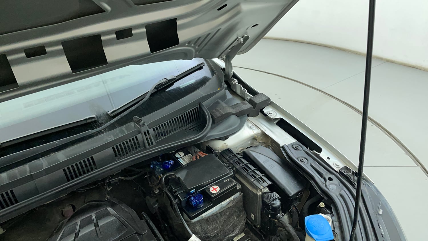 Used 2022 Skoda Slavia Style 1.0L TSI AT Petrol Automatic engine ENGINE LEFT SIDE HINGE & APRON VIEW