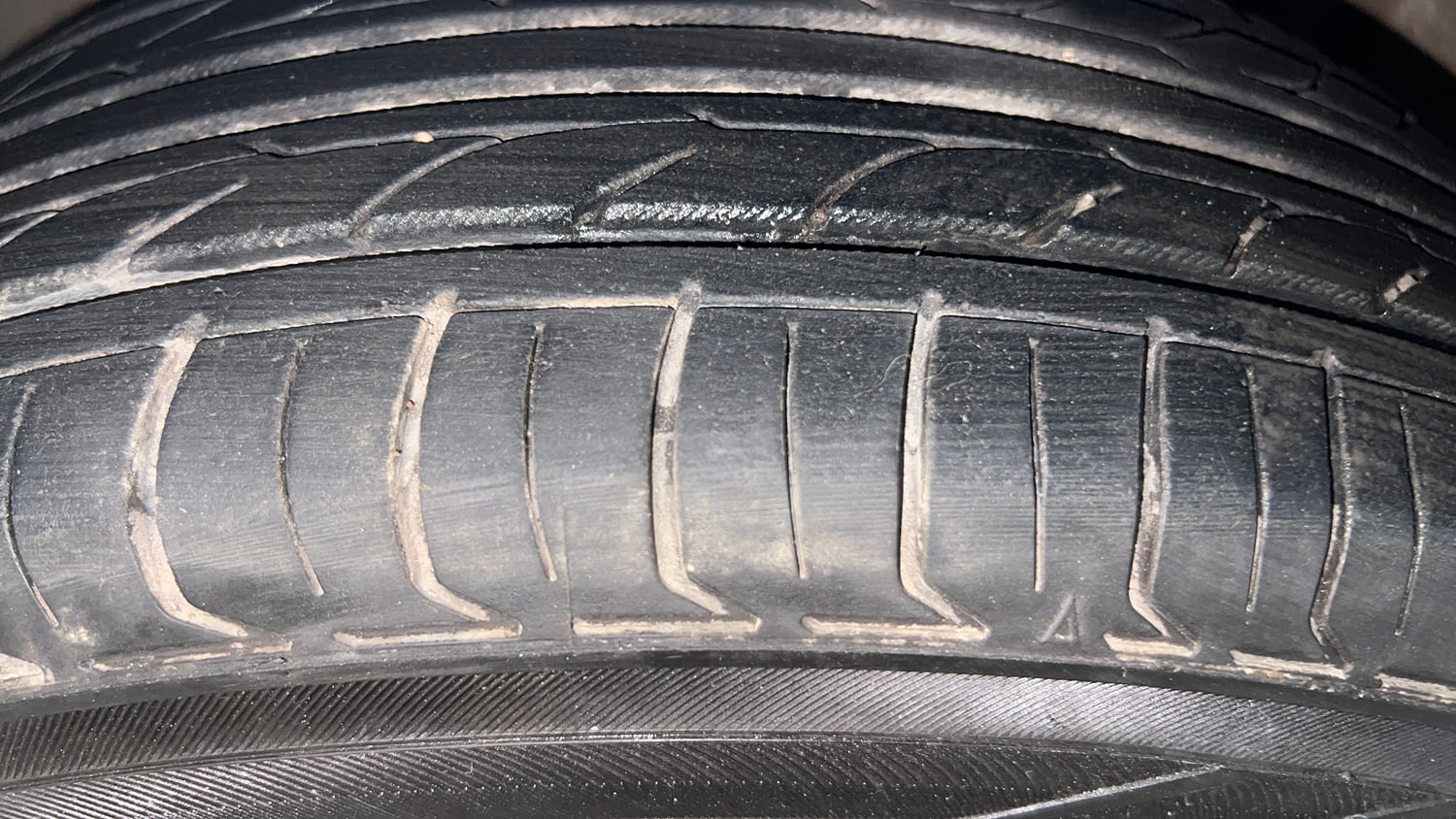 Used 2015 Maruti Suzuki Celerio VXi Petrol Manual tyres LEFT FRONT TYRE TREAD VIEW