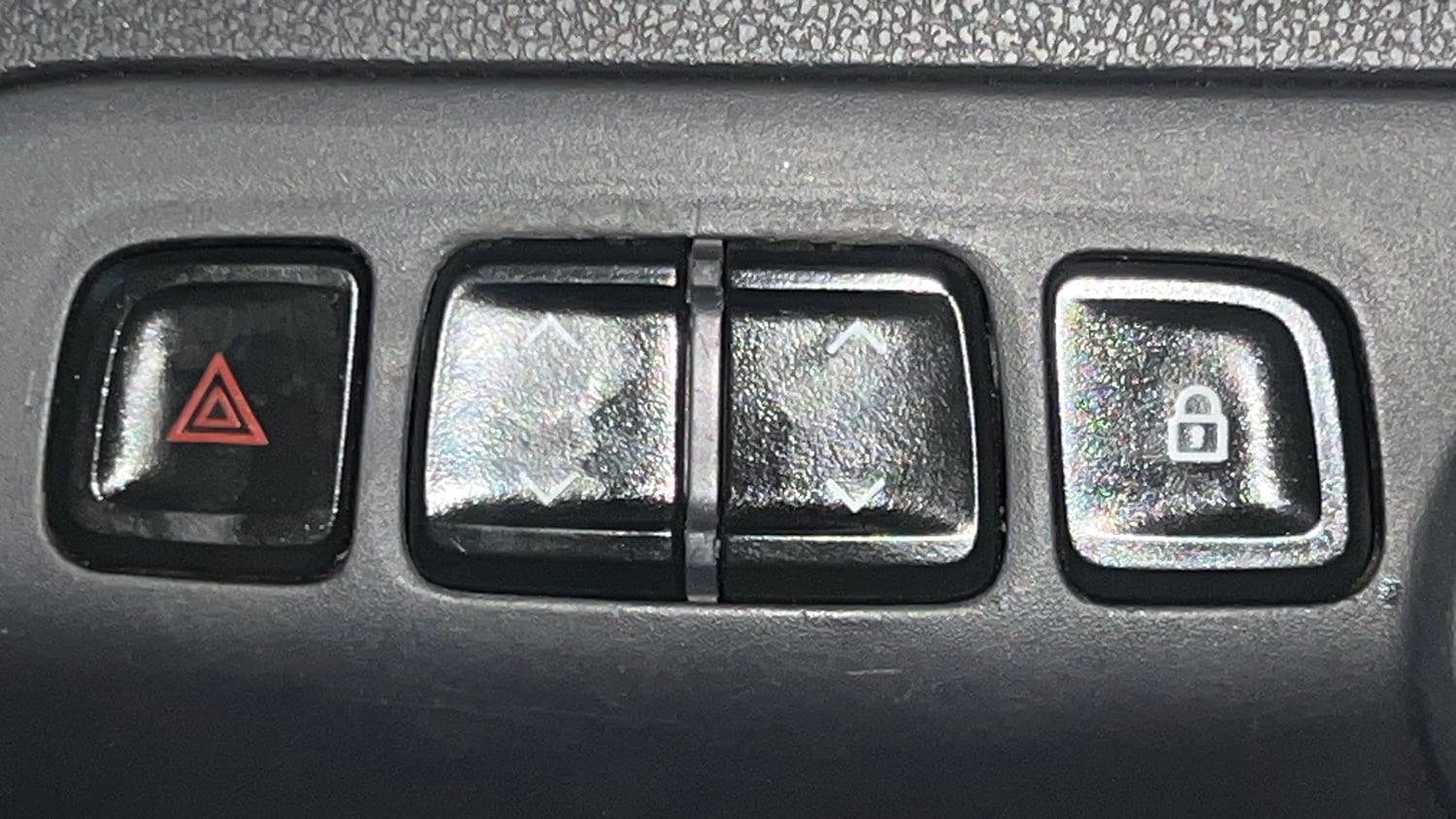 Used 2016 Renault Kwid RXT Petrol Manual top_features Power windows