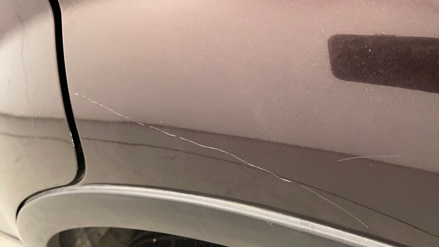 Used 2019 Mahindra XUV500 W7 Diesel Manual dents MINOR DENT