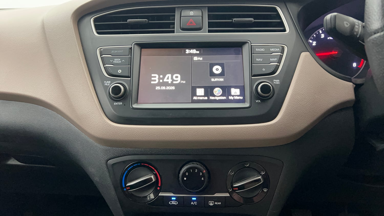 Used 2019 Hyundai Elite i20 Sportz Plus 1.2 Petrol Manual interior MUSIC SYSTEM & AC CONTROL VIEW