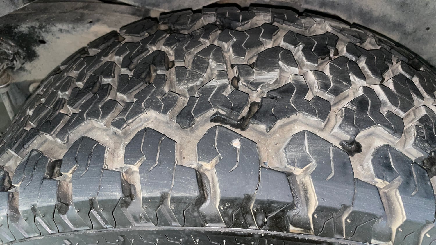 Used 2022 mahindra Thar LX Hard Top Petrol AT 4WD Petrol Automatic tyres LEFT REAR TYRE TREAD VIEW
