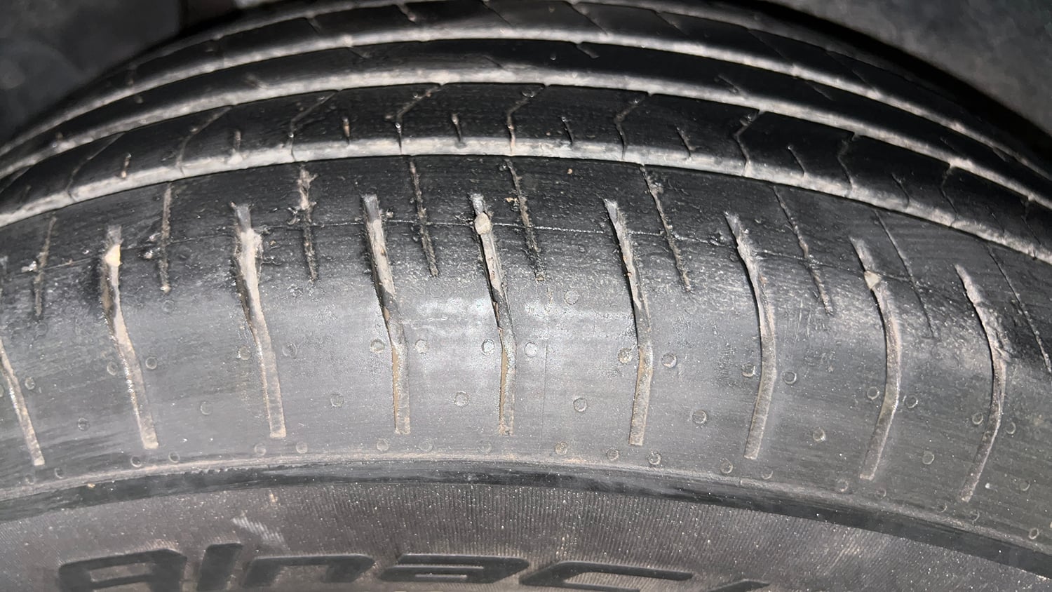 Used 2020 Hyundai Creta EX 1.5 Petrol Petrol Manual tyres RIGHT REAR TYRE TREAD VIEW