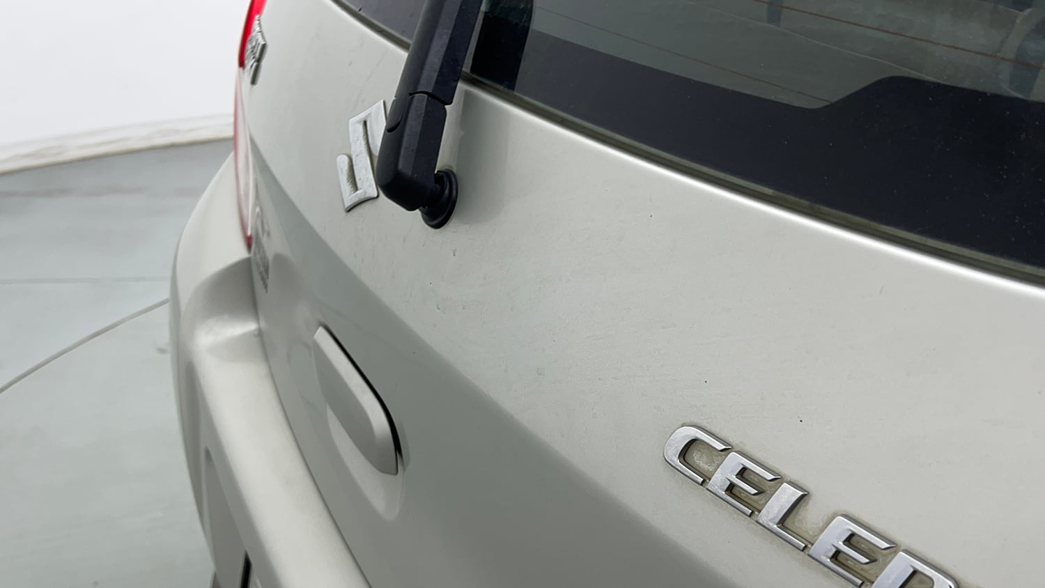 Used 2017 Maruti Suzuki Celerio ZXi AMT Petrol Automatic dents MINOR DENT