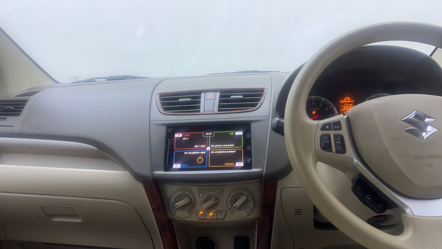 Used 2016 Maruti Suzuki Ertiga ZXI+ Petrol Manual interior MUSIC SYSTEM & AC CONTROL VIEW