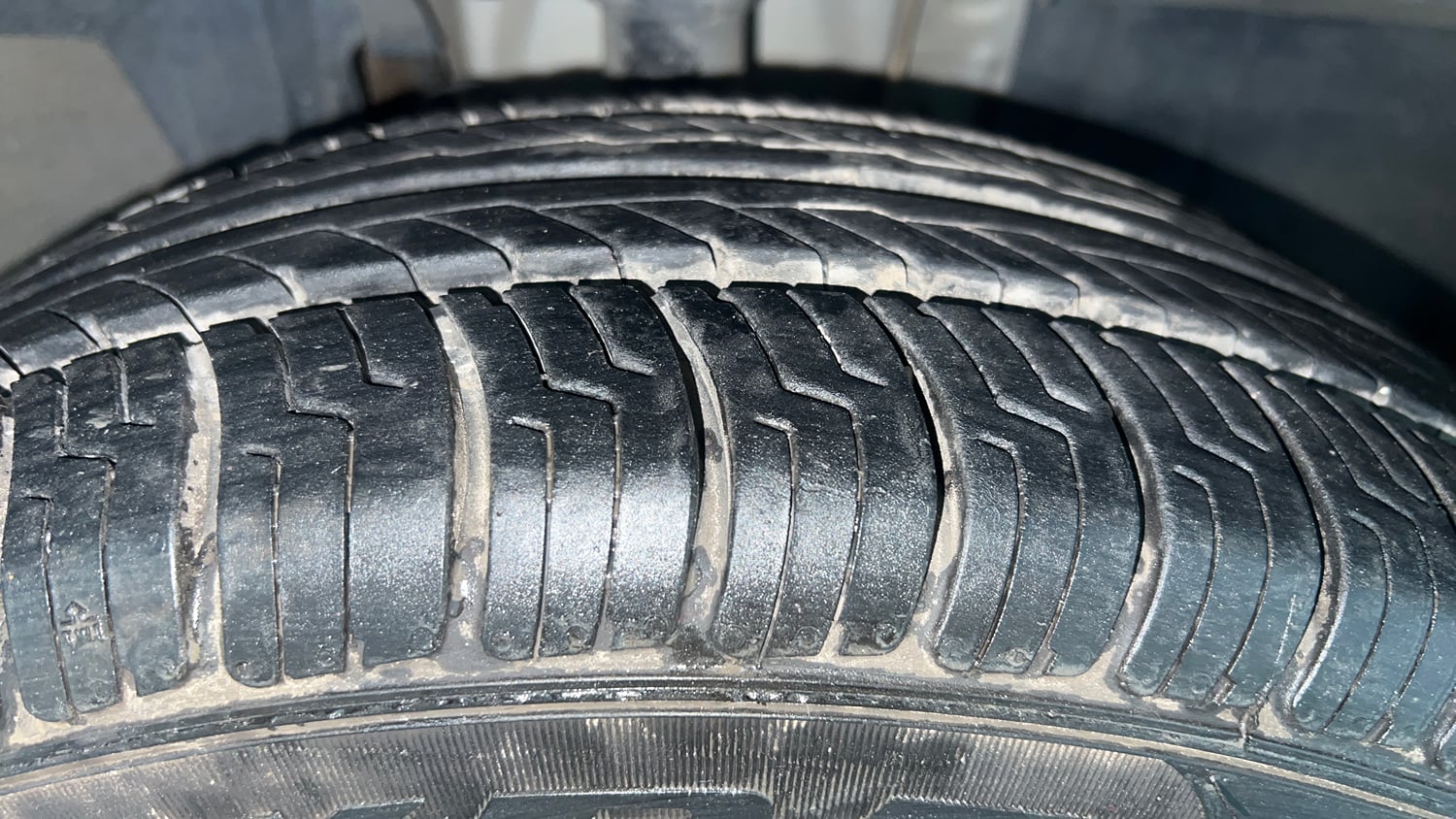 Used 2020 Renault Triber RXZ Petrol Manual tyres RIGHT FRONT TYRE TREAD VIEW