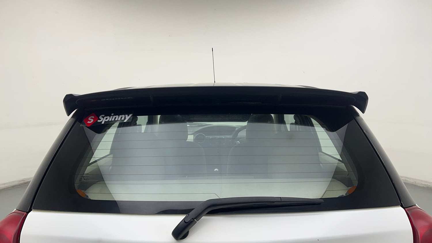 Used 2016 Toyota Etios Liva V Petrol Manual exterior BACK WINDSHIELD VIEW