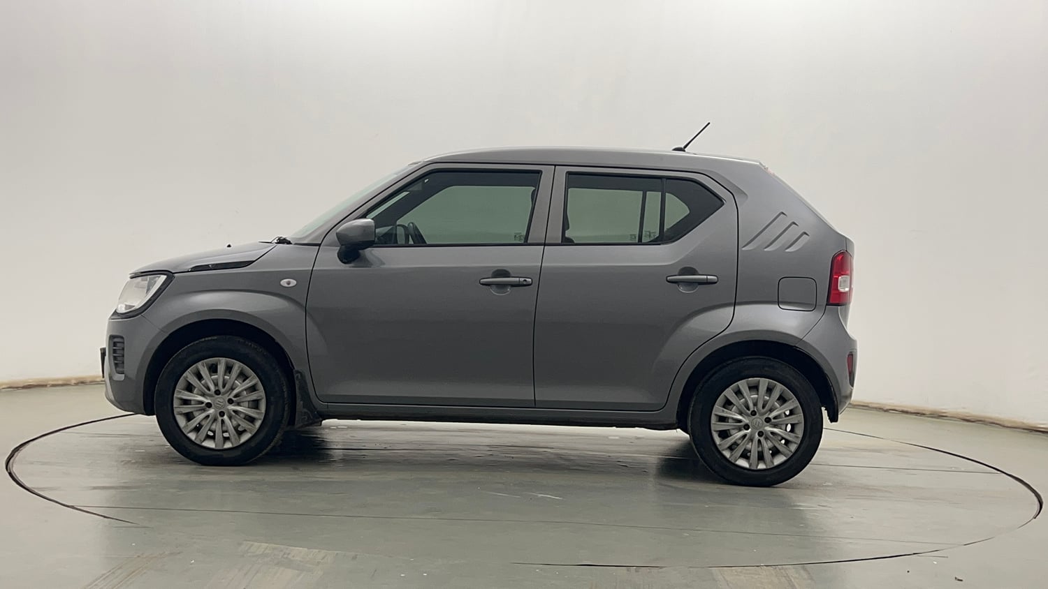 Used 2020 Maruti Suzuki Ignis Sigma 1.2 MT Petrol Manual exterior LEFT SIDE VIEW