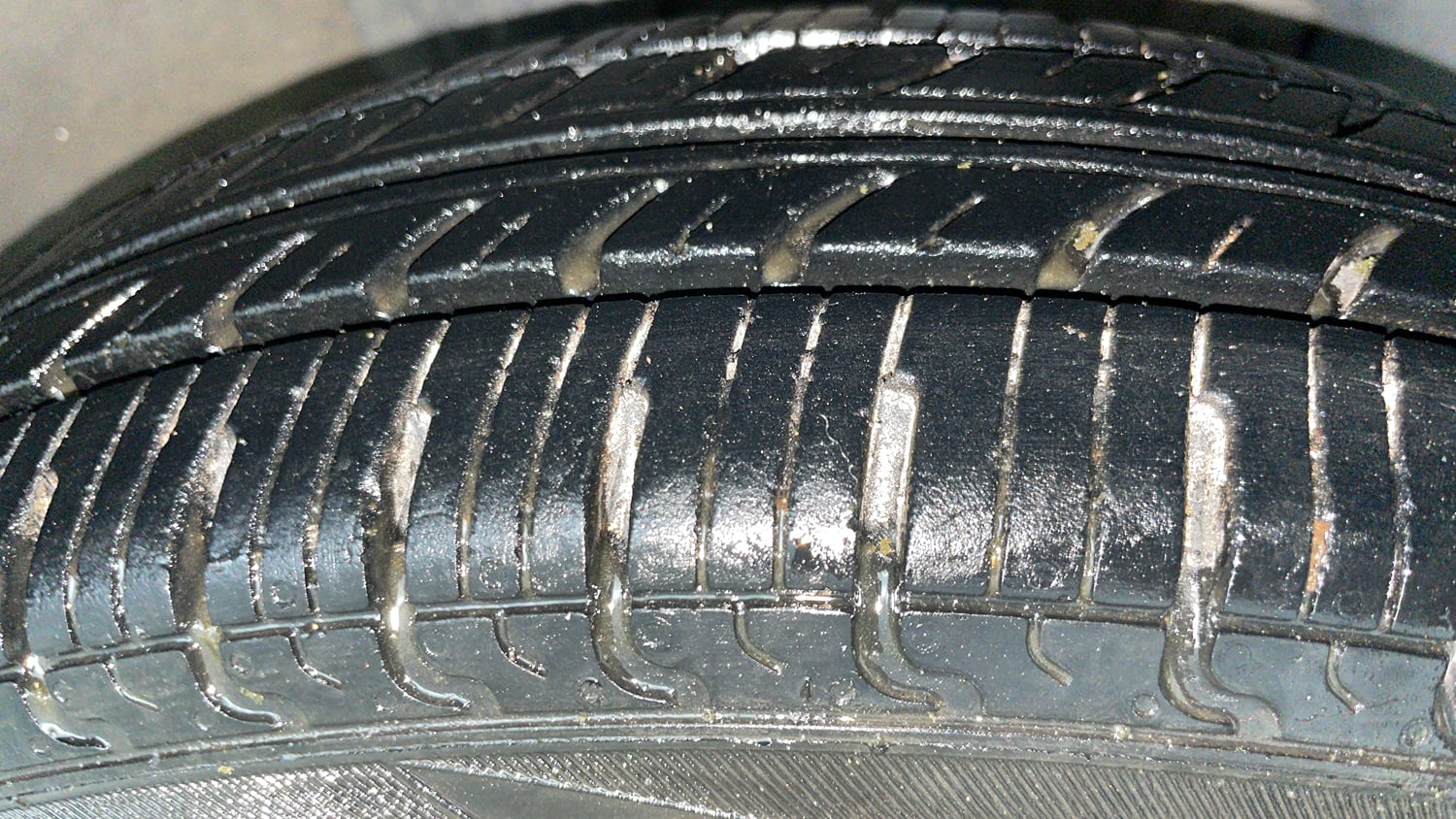 Used 2016 Renault Kwid RXT Petrol Manual tyres RIGHT FRONT TYRE TREAD VIEW