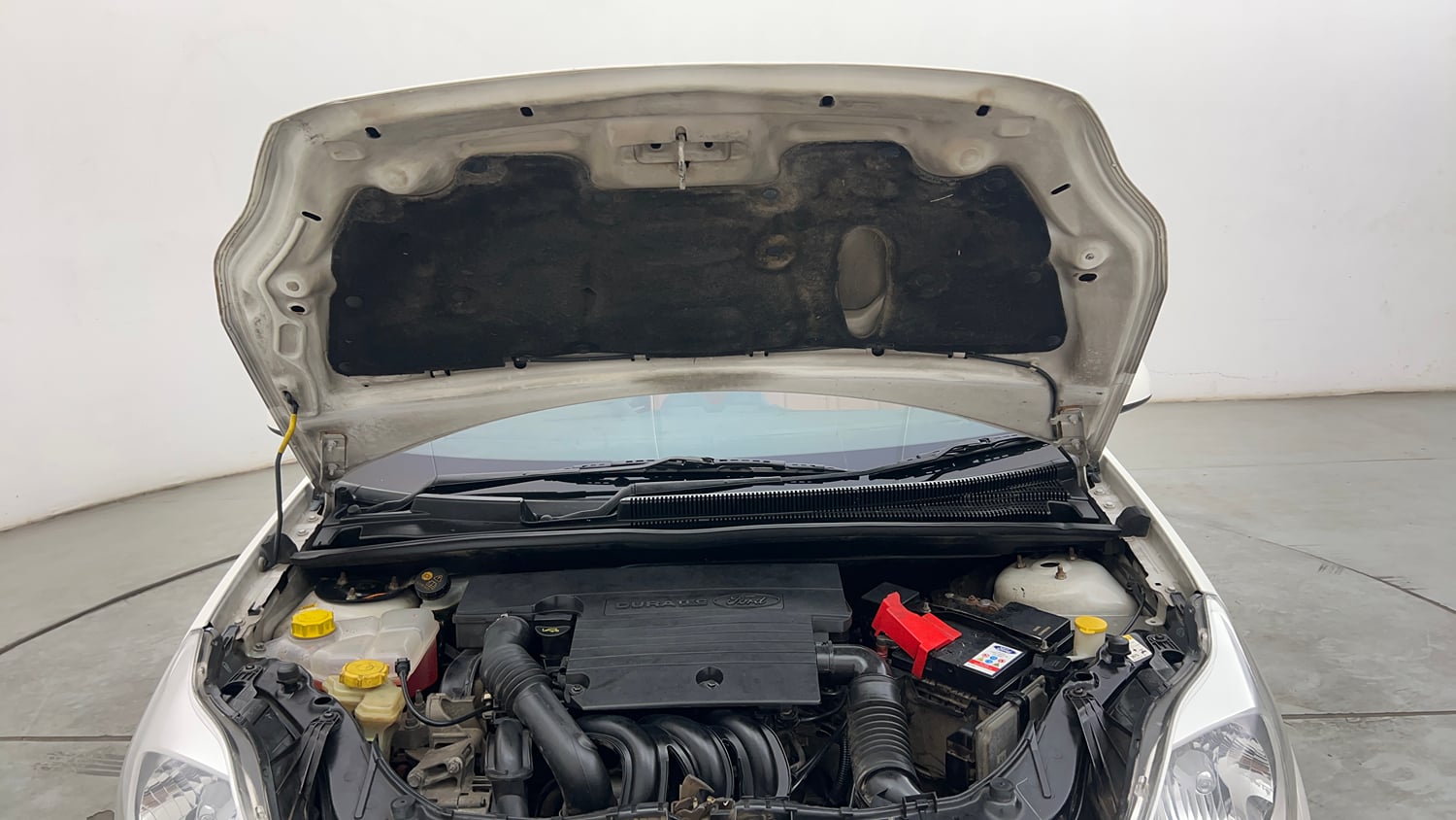 Used 2014 Ford Figo Duratec Petrol ZXI 1.2 Petrol Manual engine ENGINE & BONNET OPEN FRONT VIEW