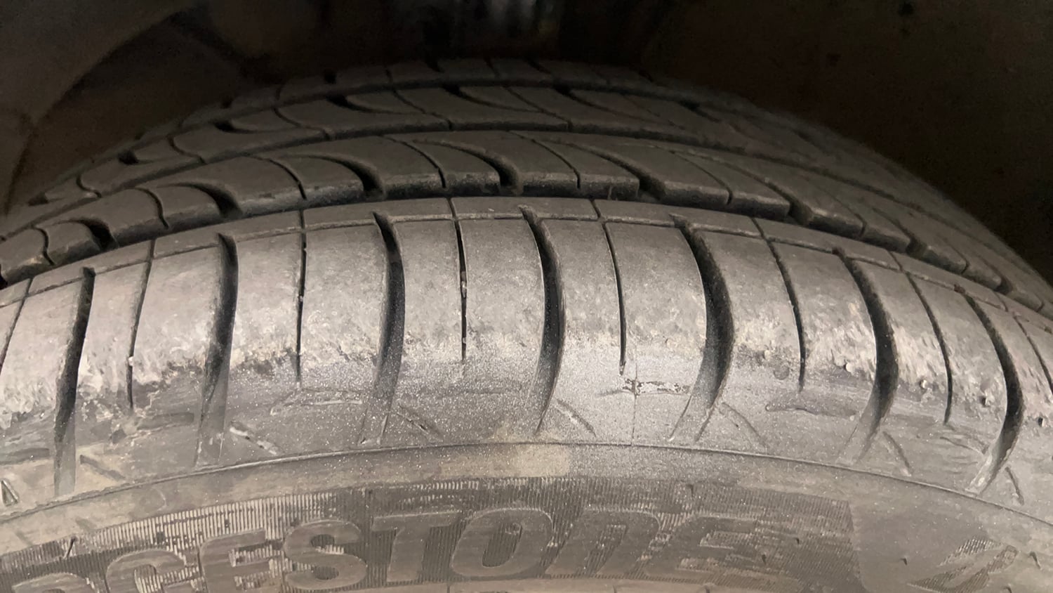 Used 2022 Toyota Glanza G Petrol Manual tyres LEFT FRONT TYRE TREAD VIEW