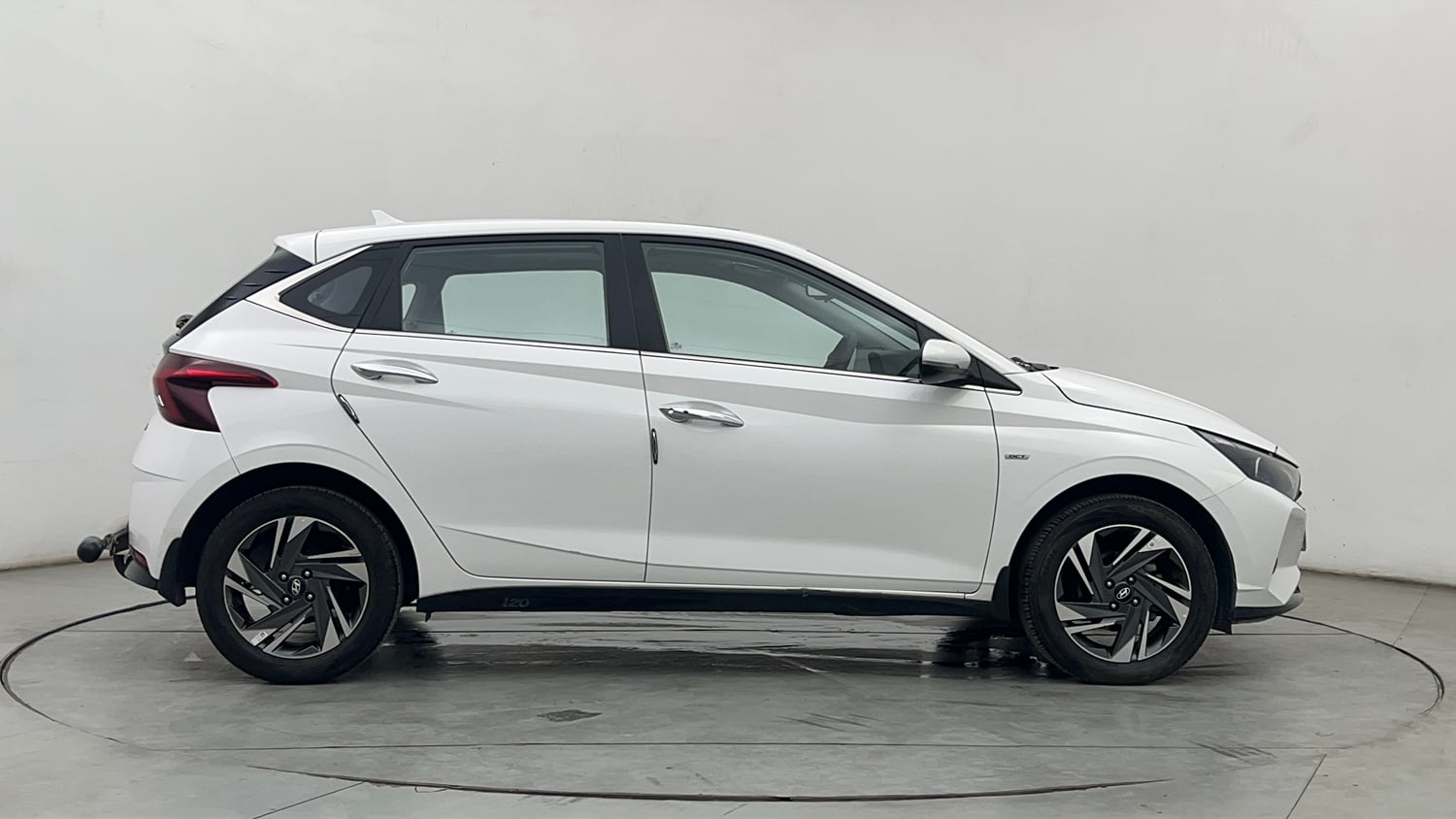 Used 2023 Hyundai New i20 Asta (O) 1.0 Turbo DCT Petrol Automatic exterior RIGHT SIDE VIEW