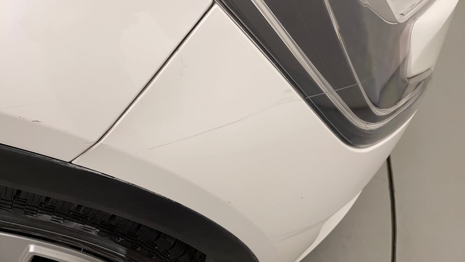 Used 2022 Mahindra XUV700 AX 3 Petrol MT 5 STR Petrol Manual dents MINOR SCRATCH