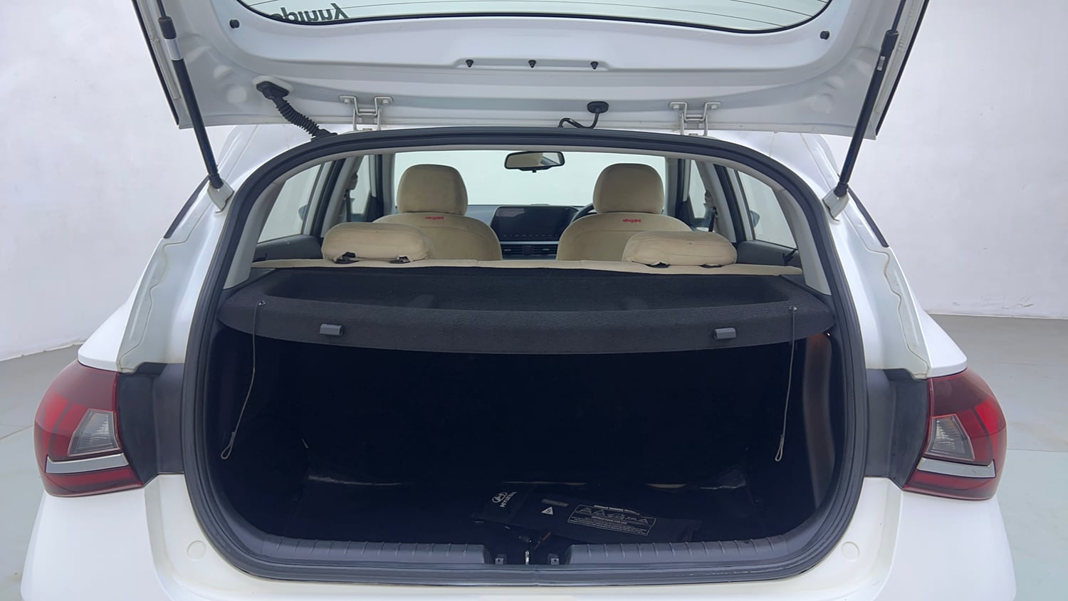 Used 2021 Hyundai New i20 Asta (O) 1.0 Turbo DCT Petrol Automatic interior DICKY INSIDE VIEW