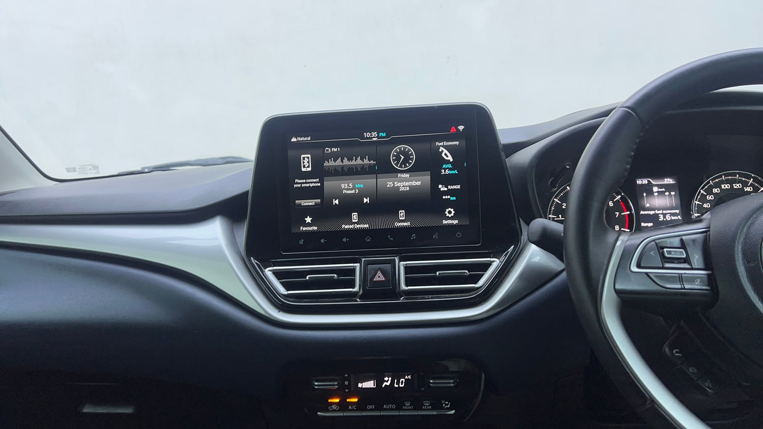 Used 2023 Maruti Suzuki Baleno Alpha MT Petrol Manual interior MUSIC SYSTEM & AC CONTROL VIEW