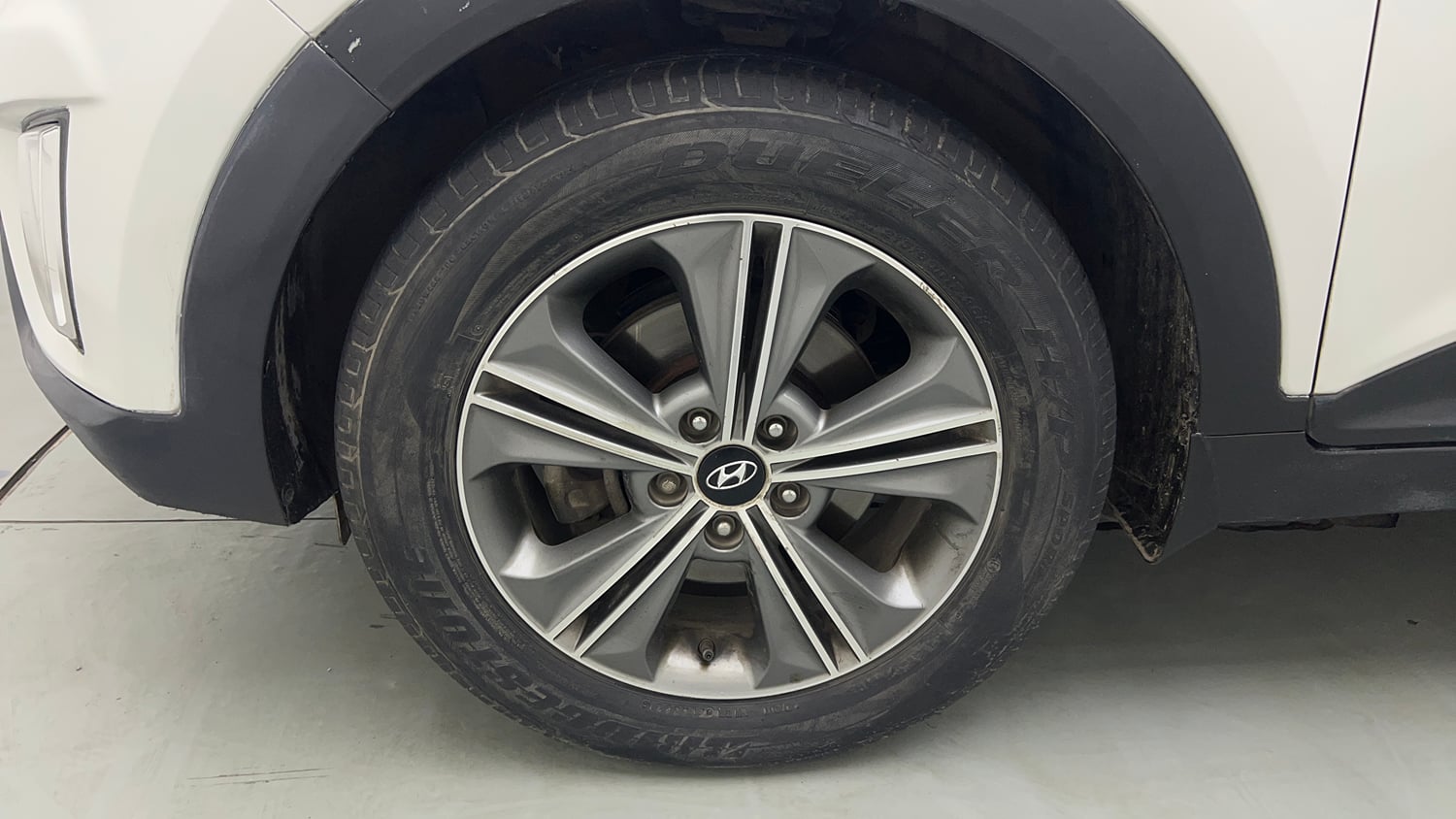Used 2017 Hyundai Creta SX Plus 1.6 AT Petrol Petrol Automatic tyres LEFT FRONT TYRE RIM VIEW
