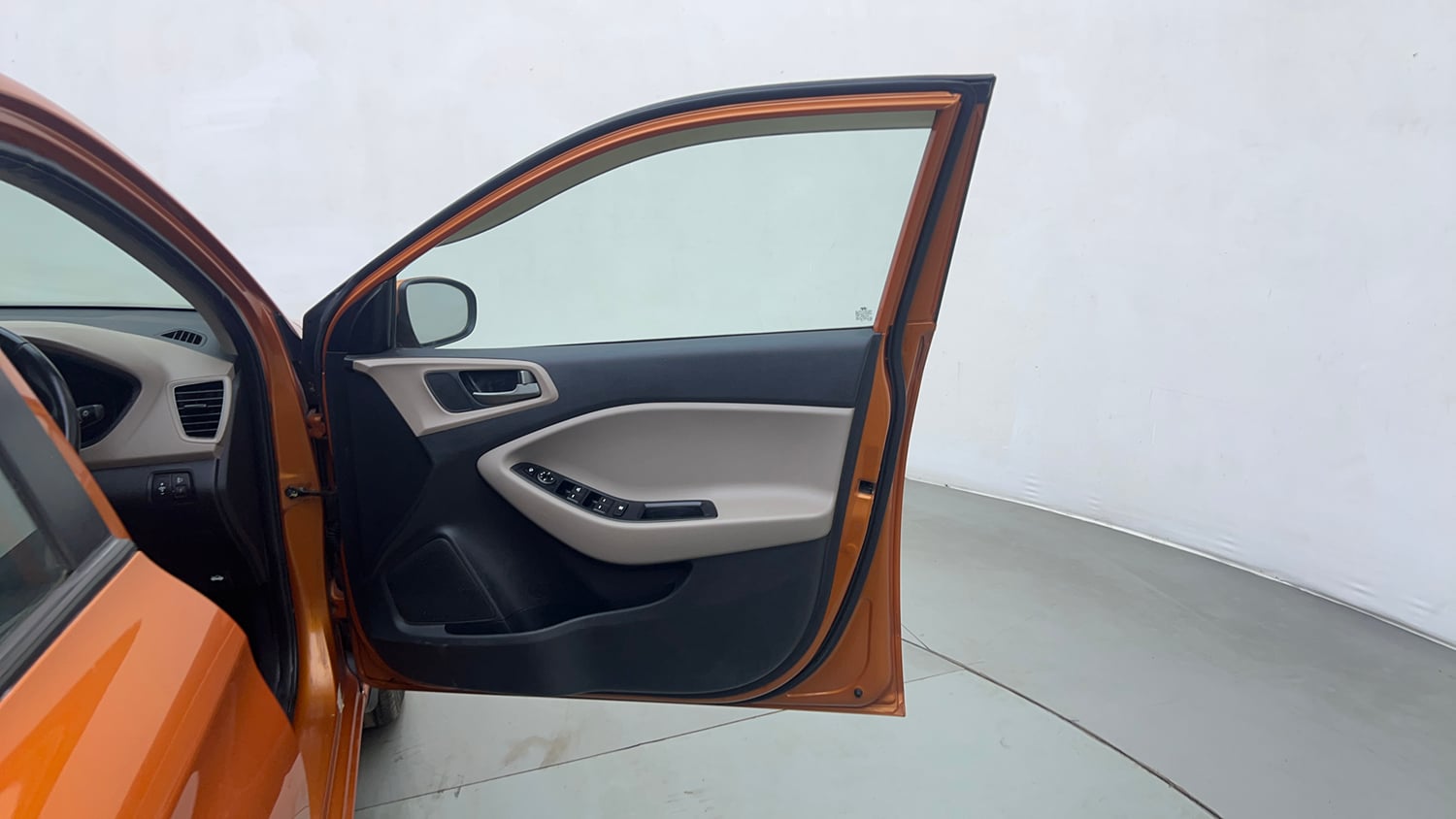 Used 2018 Hyundai Elite i20 Asta 1.4 (O) CRDi Diesel Manual interior RIGHT FRONT DOOR OPEN VIEW