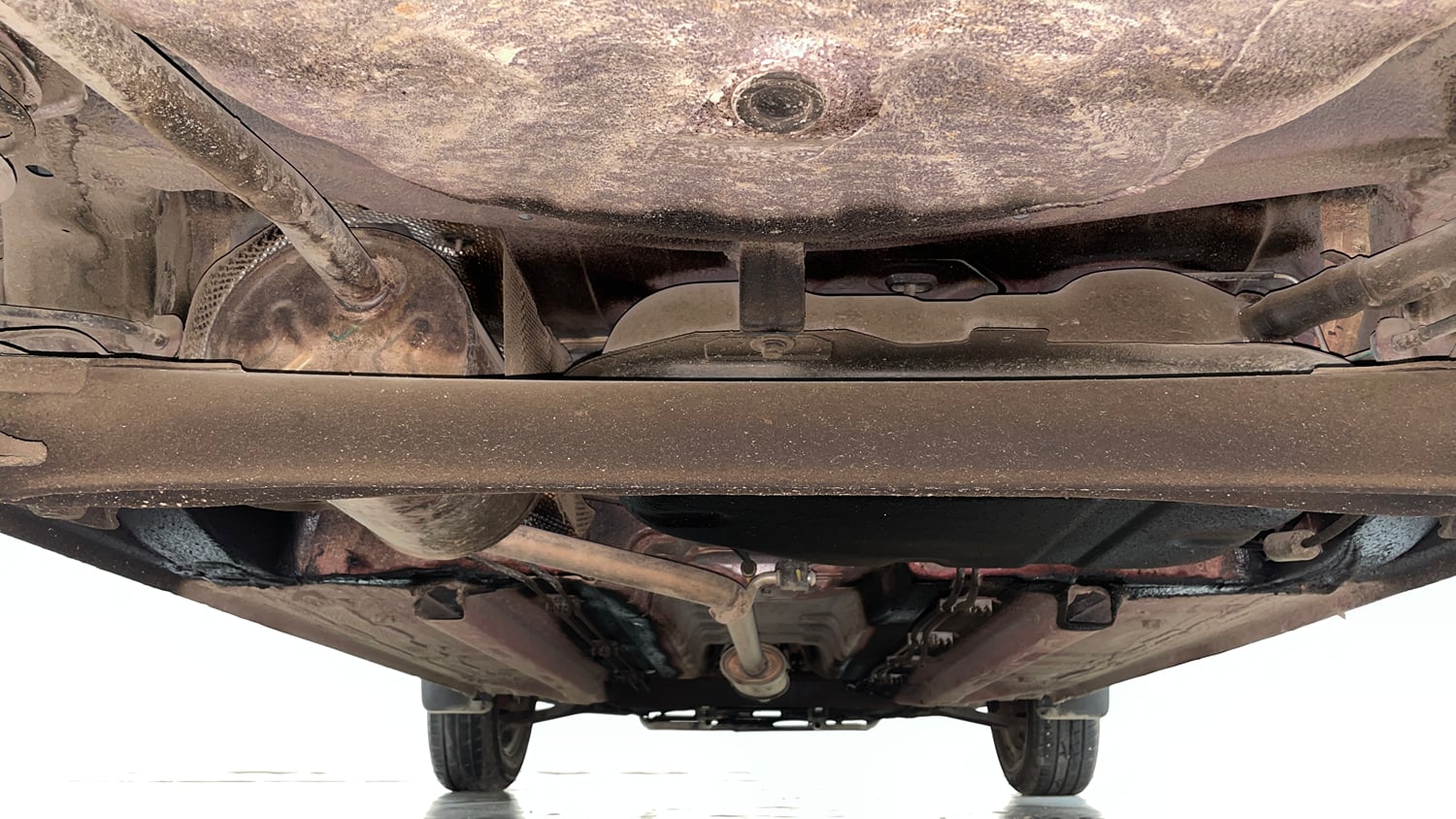 Used 2024 Renault Kwid RXT 1.0L AMT Petrol Automatic extra REAR UNDERBODY VIEW (TAKEN FROM REAR)