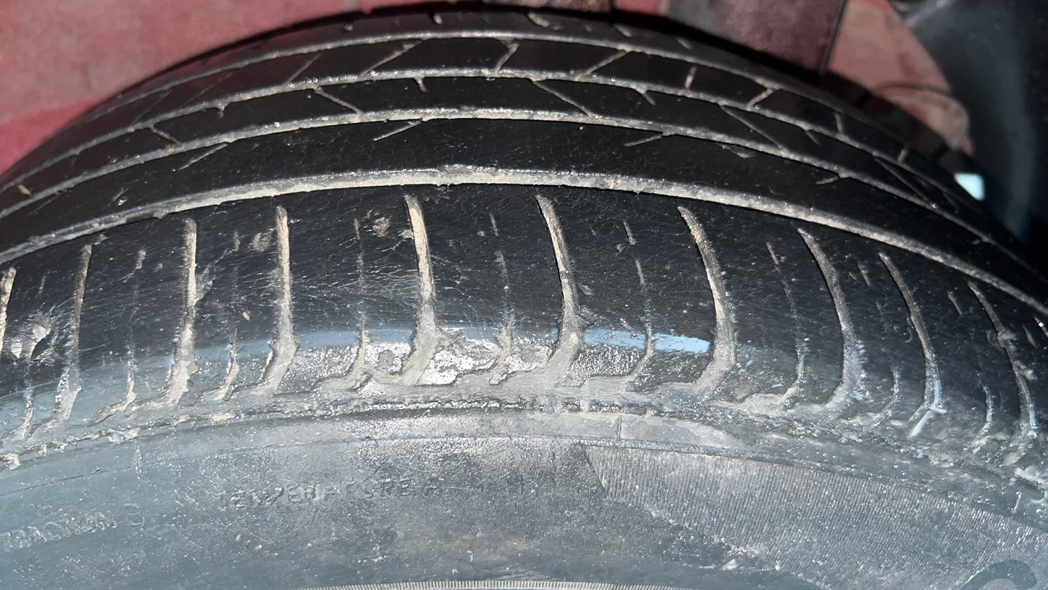 Used 2018 Hyundai Elite i20 Magna Executive 1.2 Petrol Manual tyres LEFT REAR TYRE TREAD VIEW