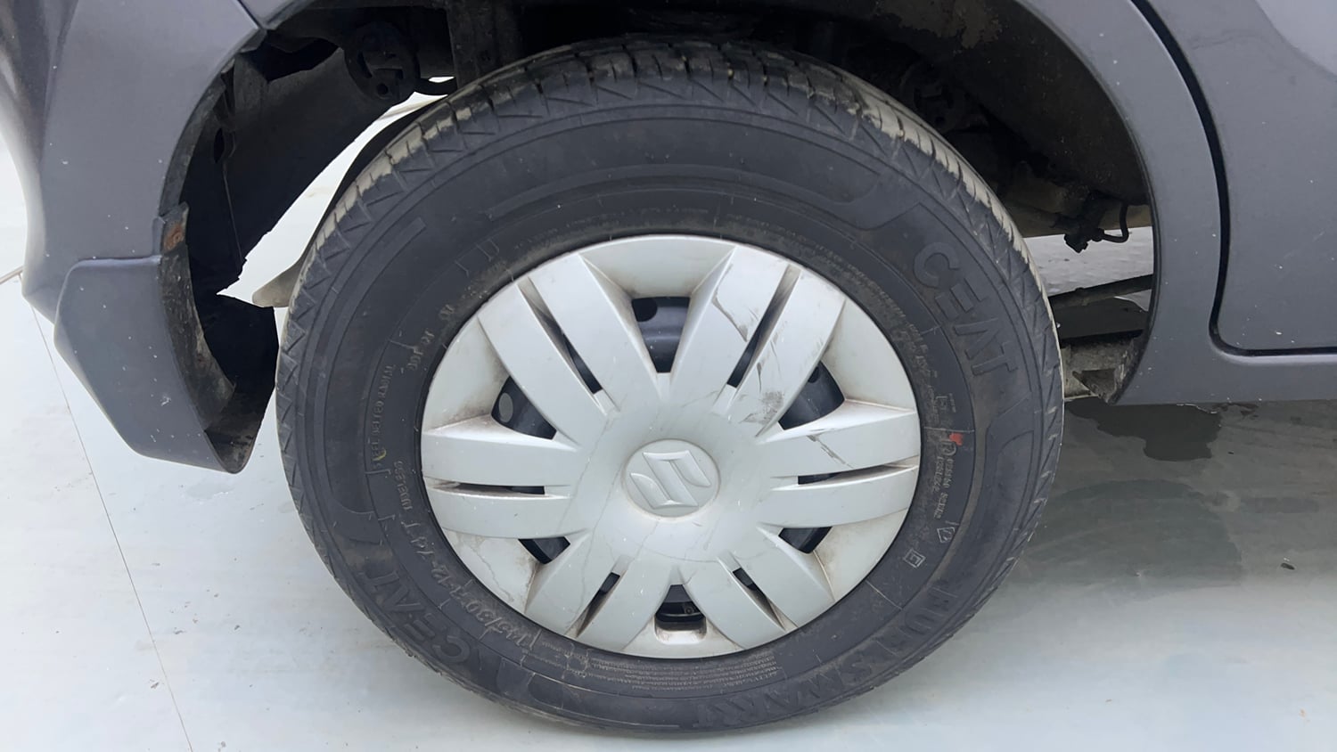 Used 2021 Maruti Suzuki Alto 800 Vxi Plus Petrol Manual tyres RIGHT REAR TYRE RIM VIEW