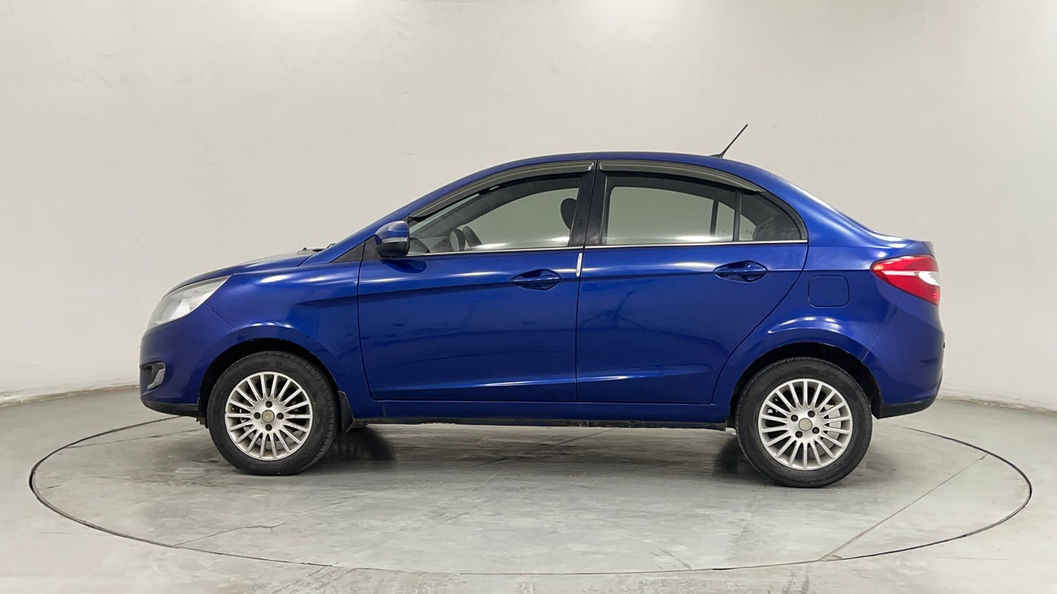 Used 2014 Tata Zest XM Petrol Petrol Manual exterior LEFT SIDE VIEW