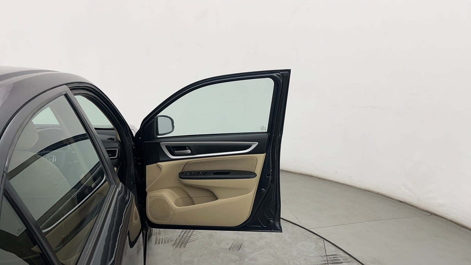 Used 2025 honda Amaze 2nd Generation VX 1.2 Petrol MT Petrol Manual interior RIGHT FRONT DOOR OPEN VIEW