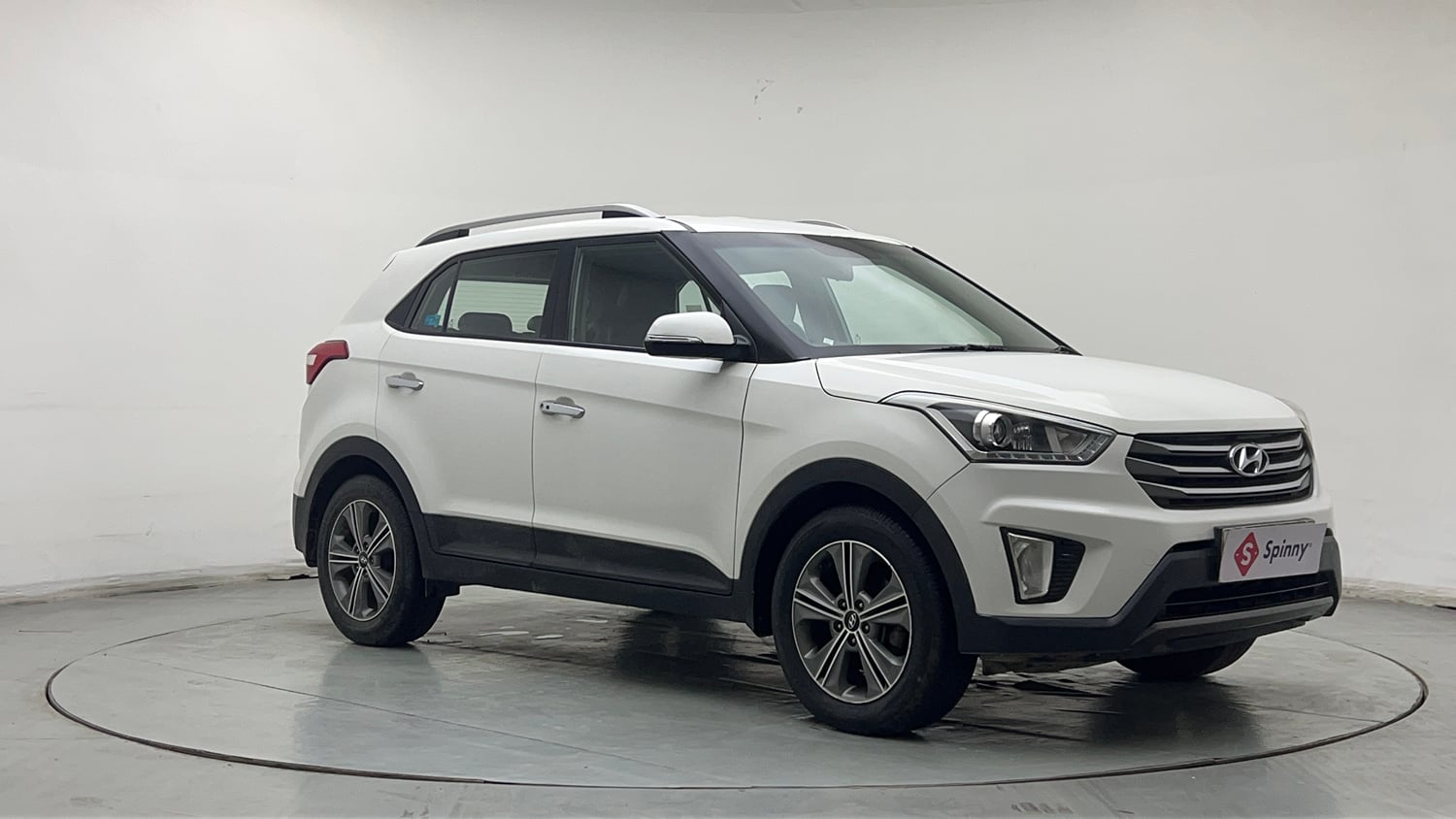 Used 2017 Hyundai Creta SX Plus 1.6 AT Petrol Petrol Automatic exterior RIGHT FRONT CORNER VIEW