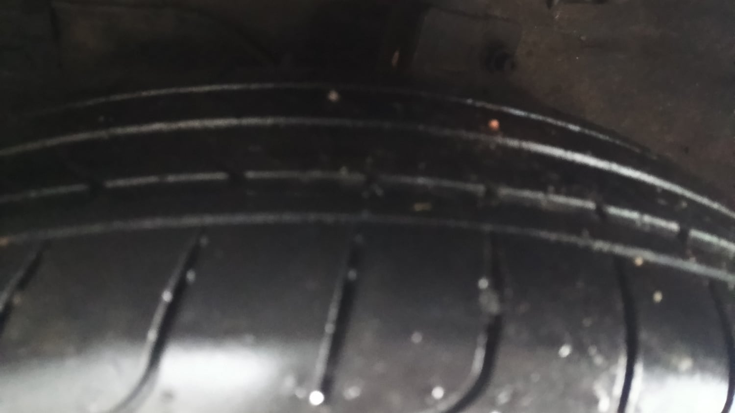 Used 2017 Maruti Suzuki Ciaz Delta 1.4 MT Petrol Manual tyres LEFT FRONT TYRE TREAD VIEW