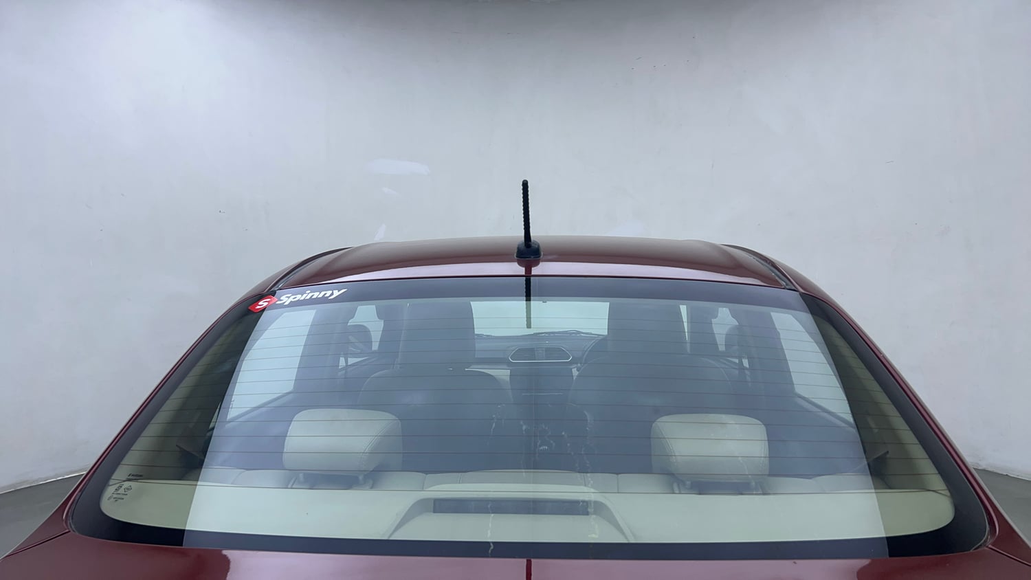Used 2017 Maruti Suzuki Dzire ZXi Plus Petrol Manual exterior BACK WINDSHIELD VIEW