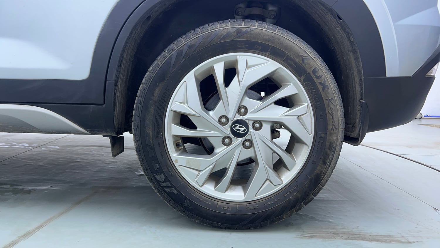 Used 2022 Hyundai Creta SX 1.5 Petrol Petrol Manual tyres LEFT REAR TYRE RIM VIEW