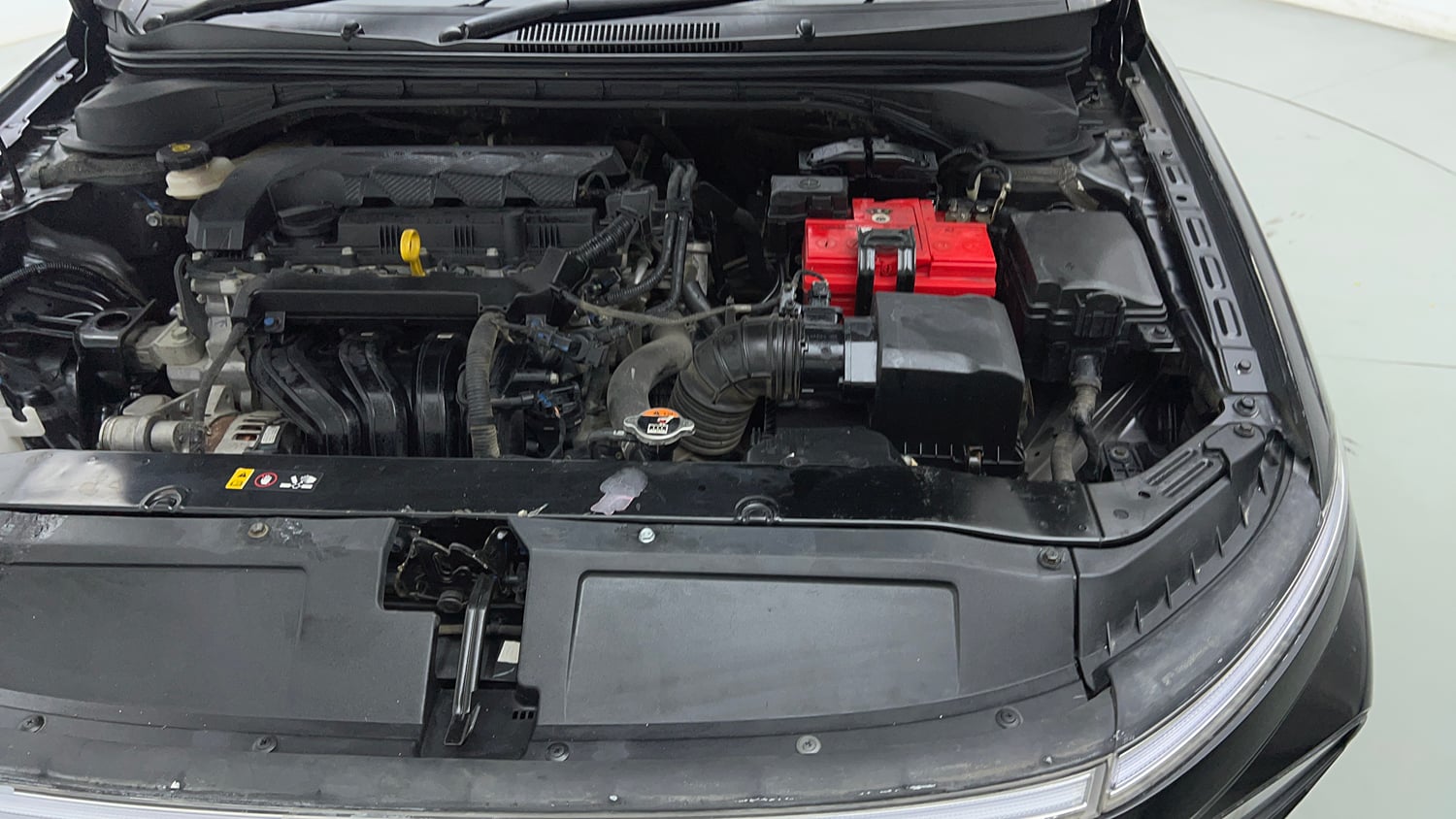 Used 2023 Hyundai Verna SX (O) 1.5 Petrol IVT Petrol Automatic engine ENGINE LEFT SIDE VIEW