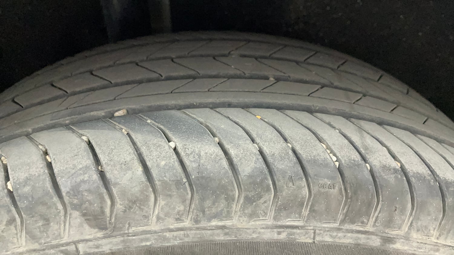 Used 2018 Ford EcoSport Titanium + 1.5L Ti-VCT AT Petrol Automatic tyres RIGHT REAR TYRE TREAD VIEW