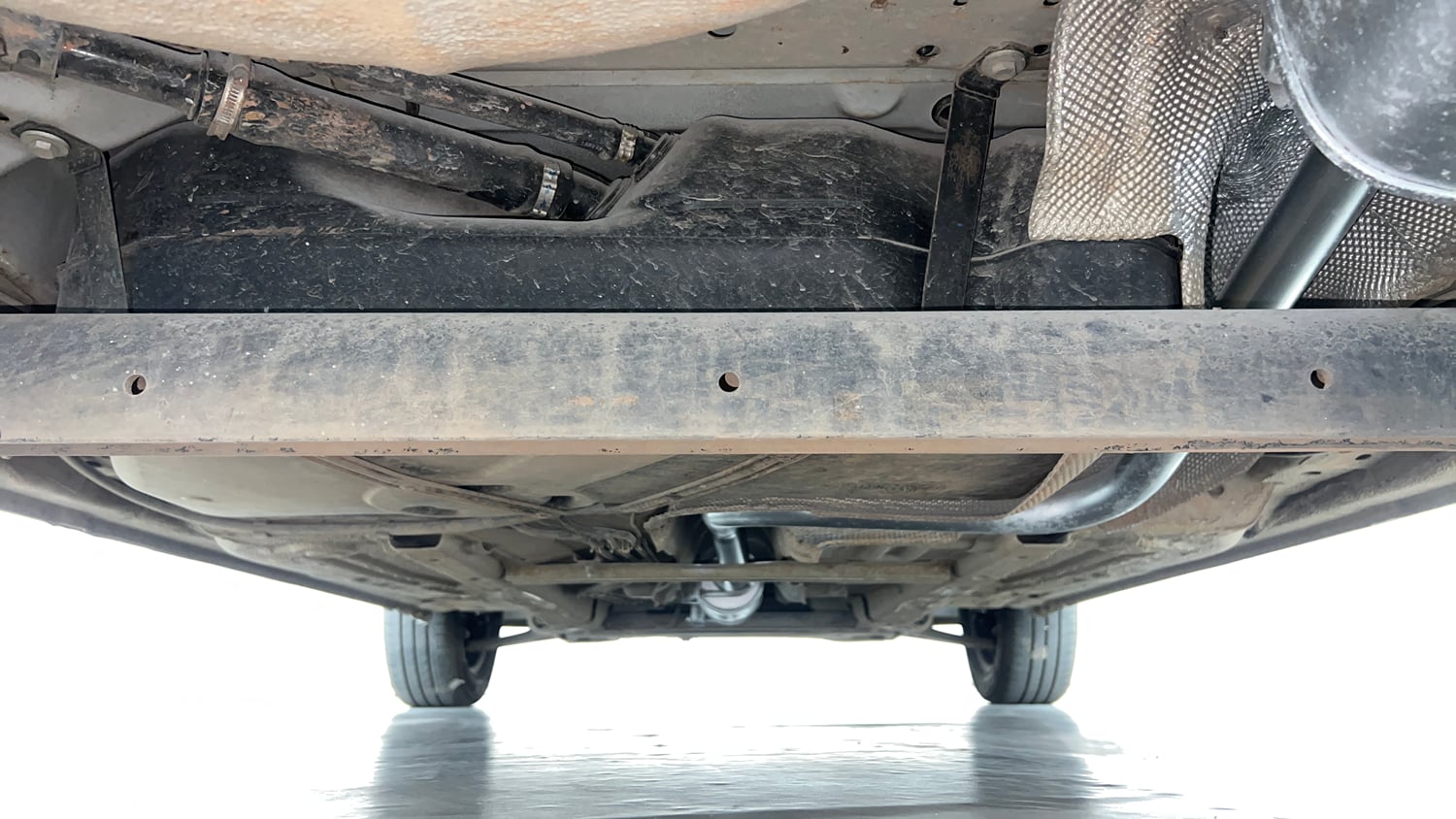 Used 2014 Ford Figo Duratec Petrol ZXI 1.2 Petrol Manual extra REAR UNDERBODY VIEW (TAKEN FROM REAR)