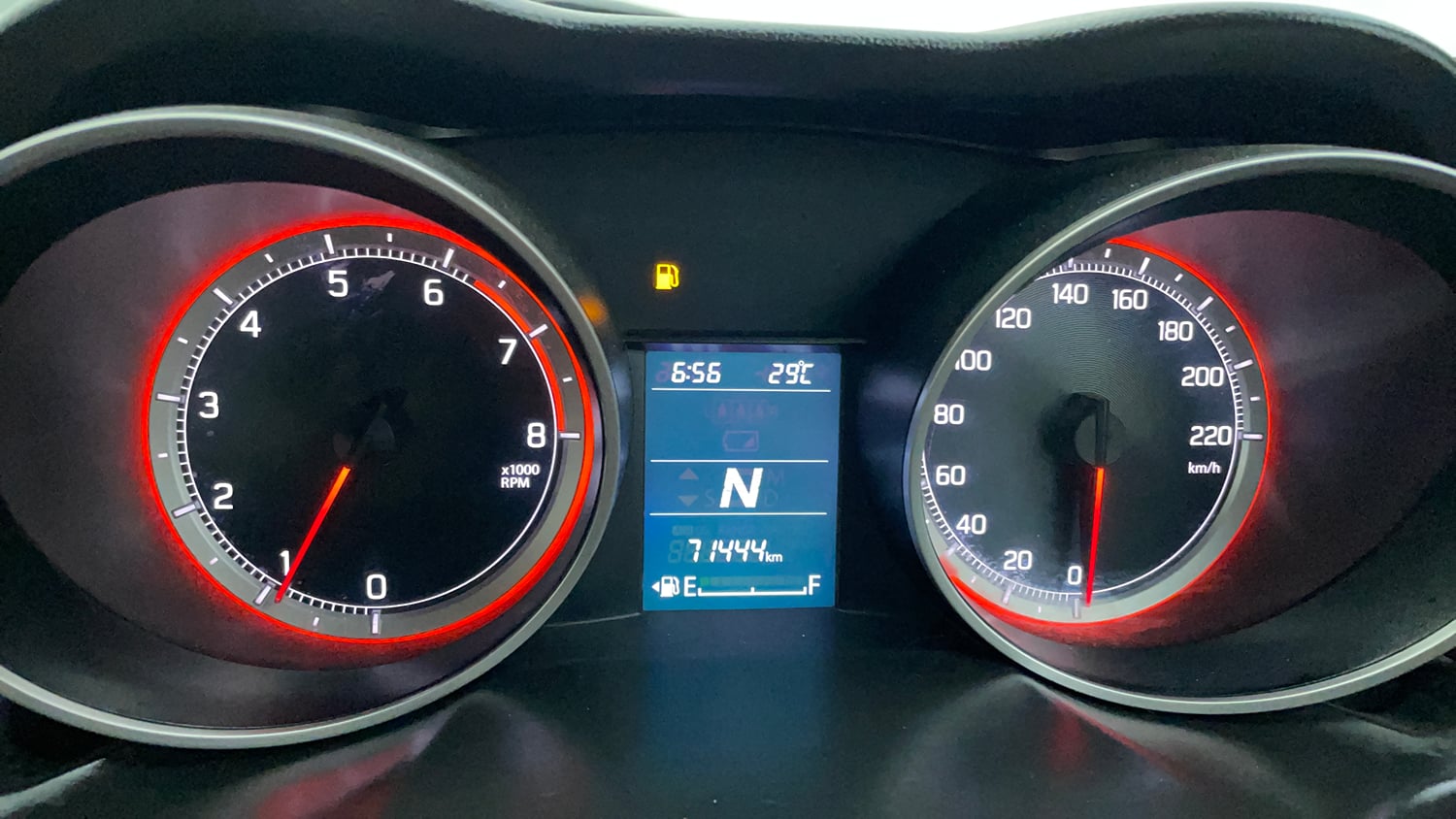 Used 2020 Maruti Suzuki Swift VXi AMT Petrol Automatic interior CLUSTERMETER VIEW