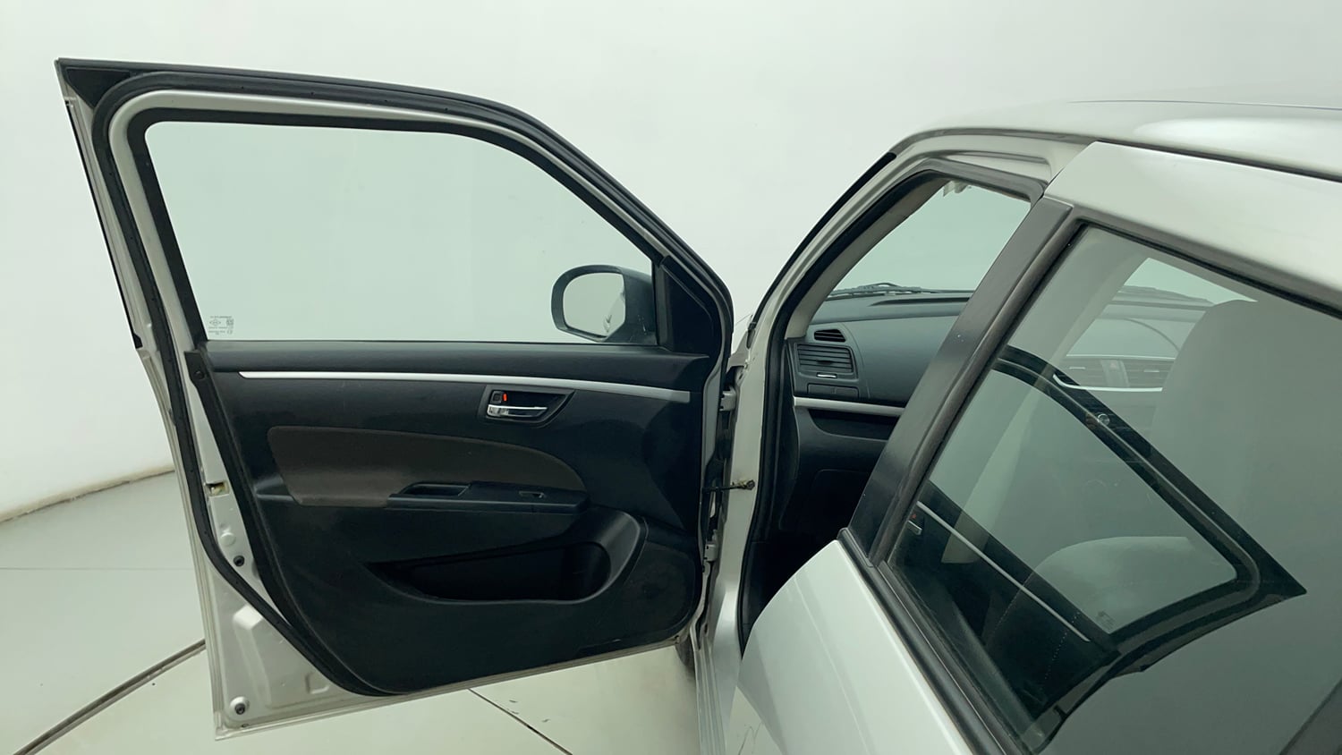 Used 2014 Maruti Suzuki Swift VXi Petrol Manual interior LEFT FRONT DOOR OPEN VIEW