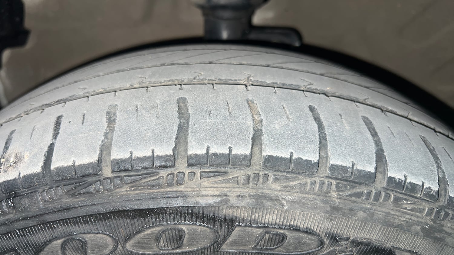 Used 2018 Maruti Suzuki Celerio X Zxi AMT Petrol Automatic tyres LEFT FRONT TYRE TREAD VIEW