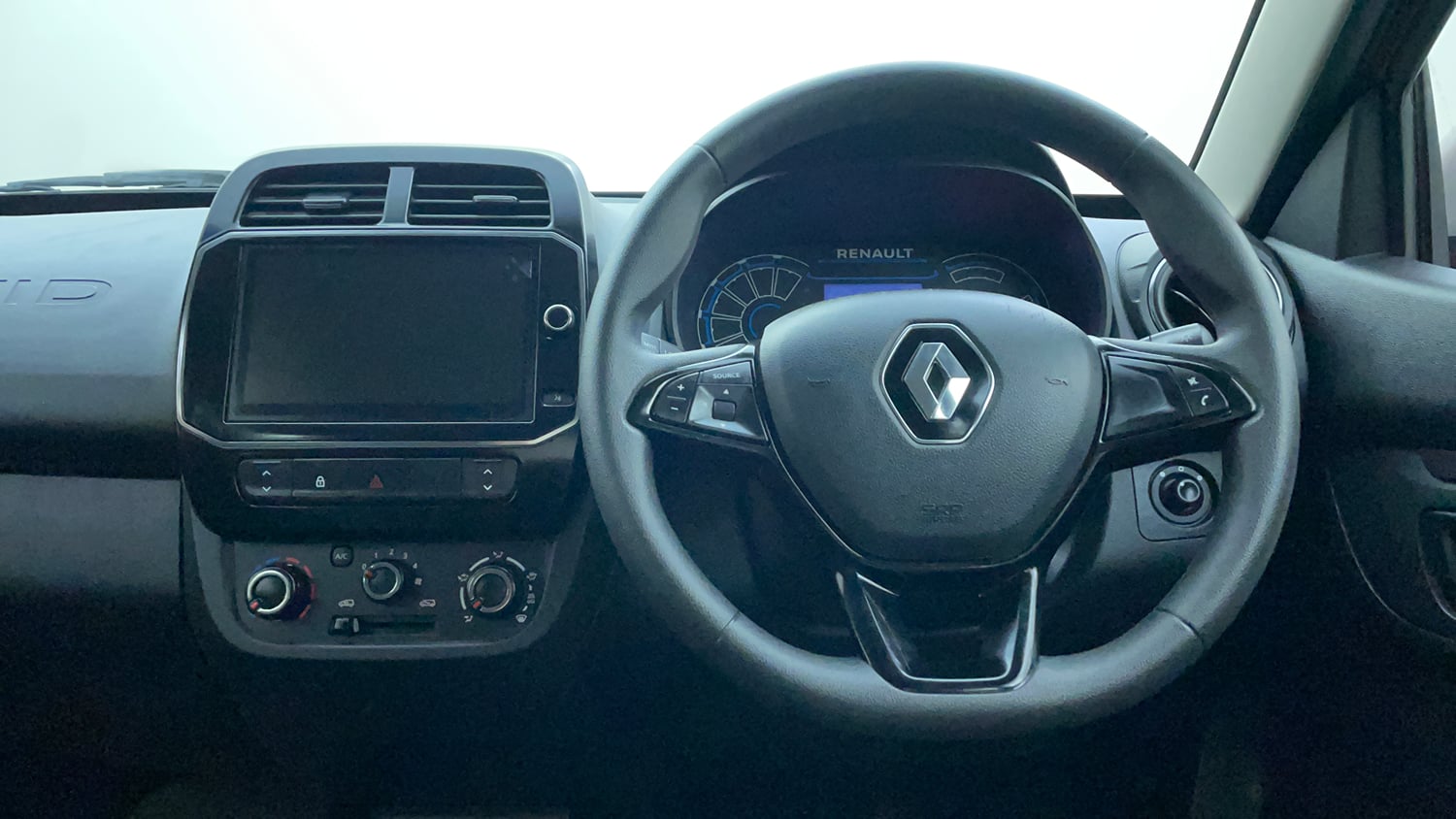 Used 2024 Renault Kwid RXT 1.0L AMT Petrol Automatic interior STEERING VIEW