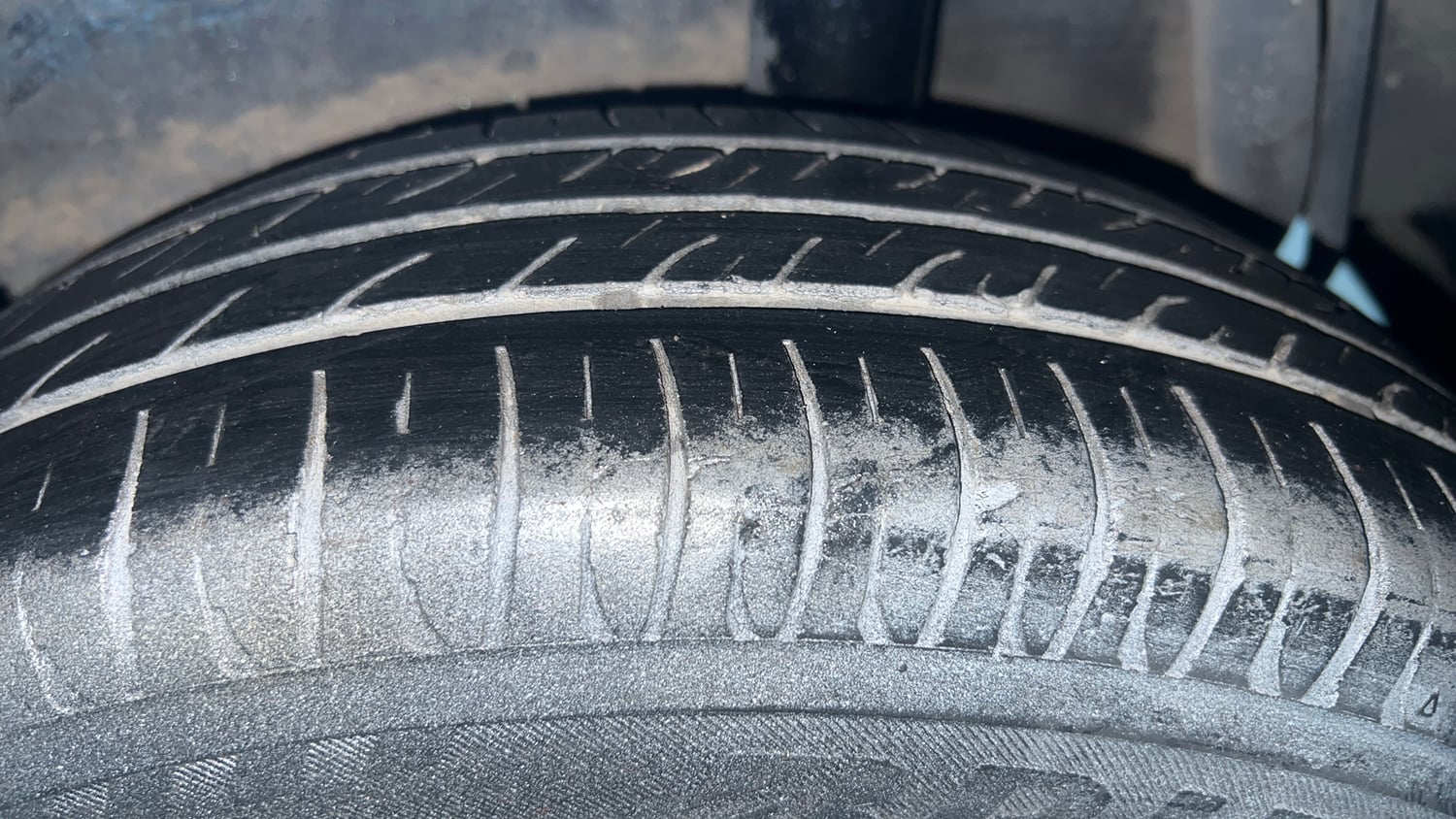 Used 2015 Maruti Suzuki Celerio VXi AMT Petrol Automatic tyres LEFT REAR TYRE TREAD VIEW